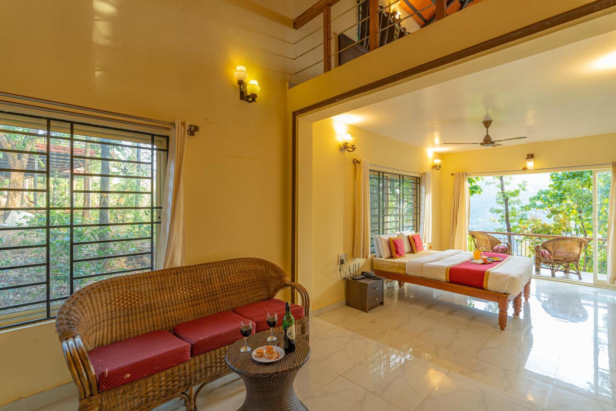 Q Swarga Retreat Hotel Attigundi Bagian luar foto