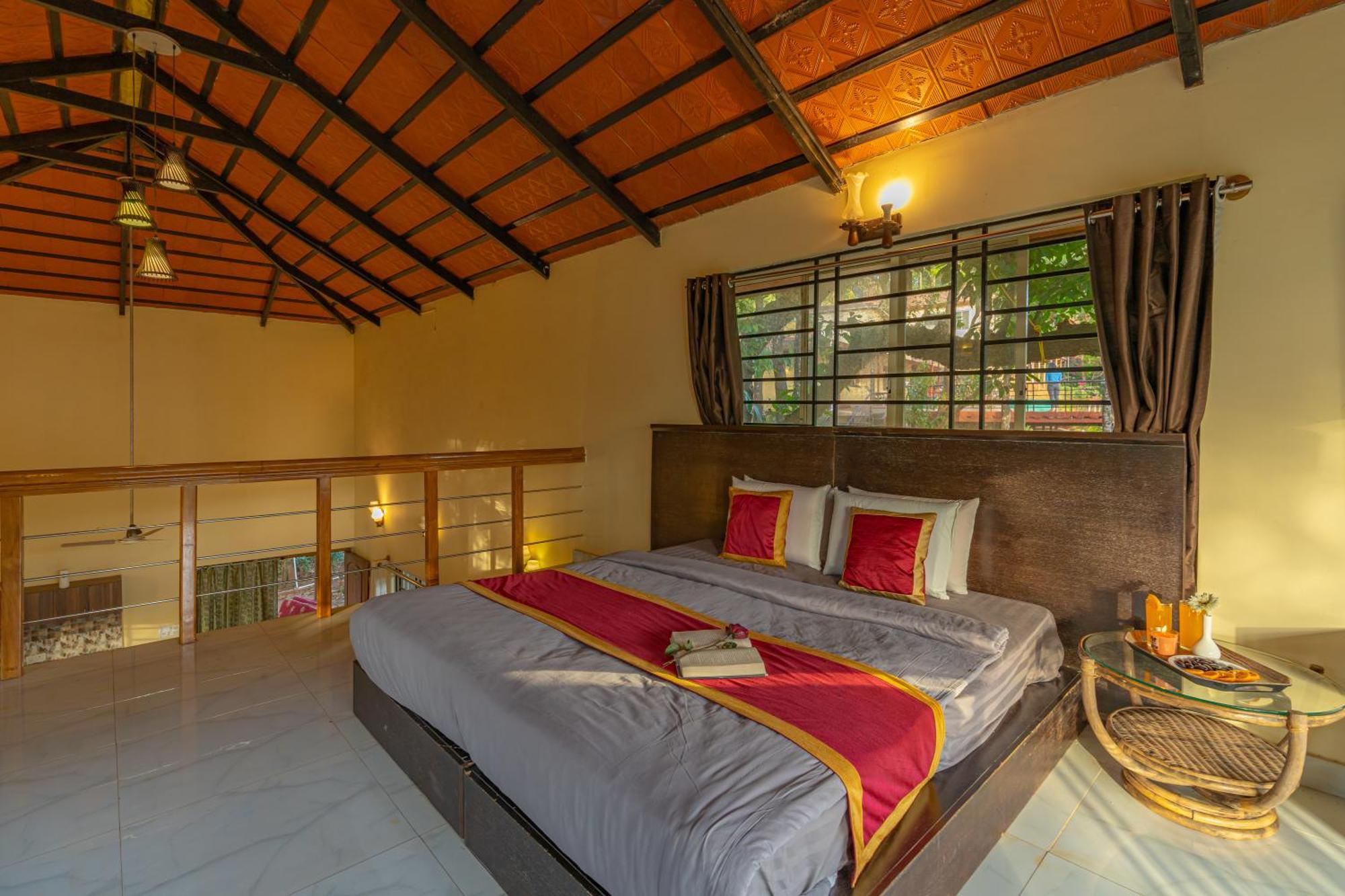 Q Swarga Retreat Hotel Attigundi Bagian luar foto