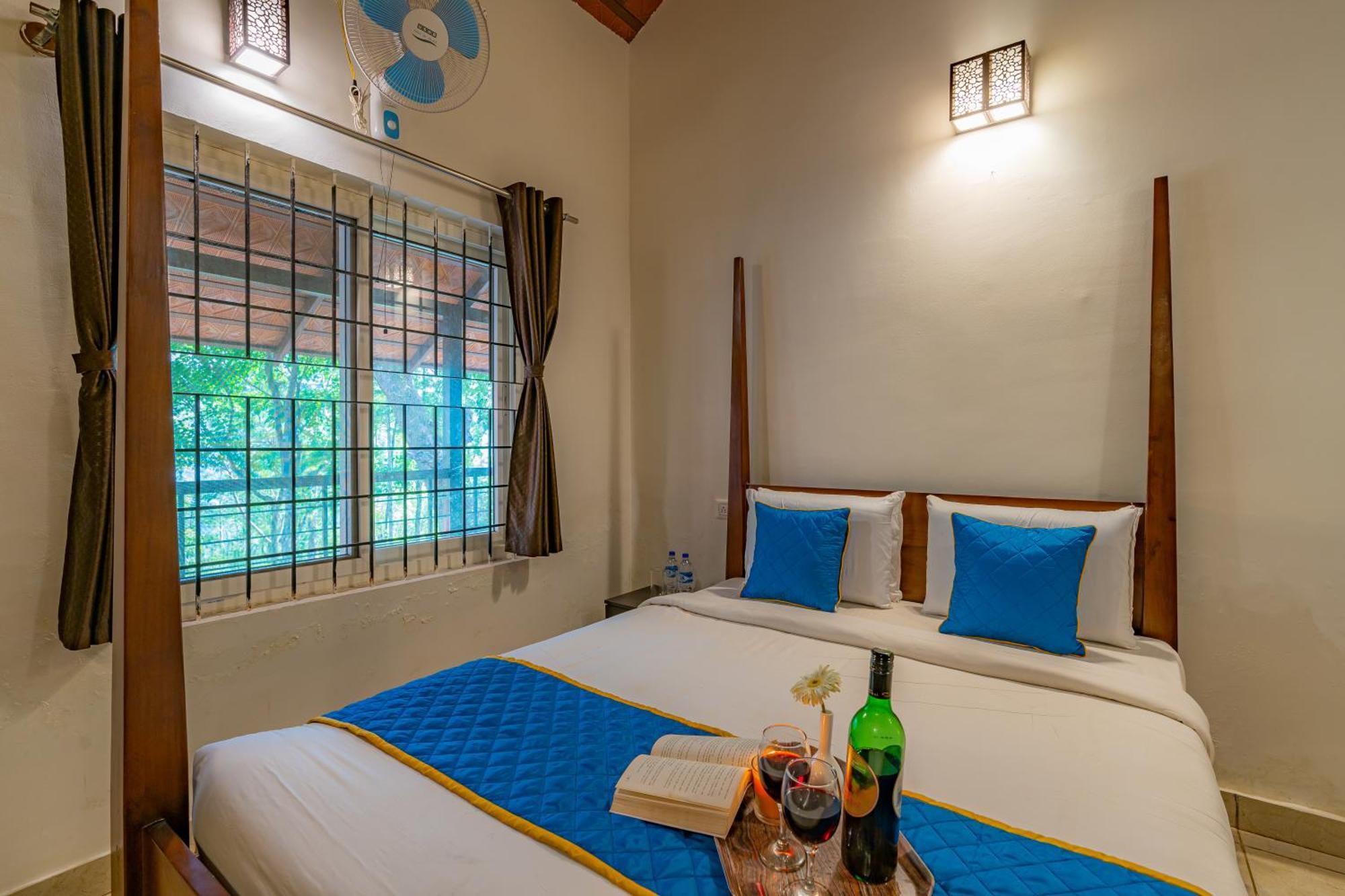 Q Swarga Retreat Hotel Attigundi Bagian luar foto