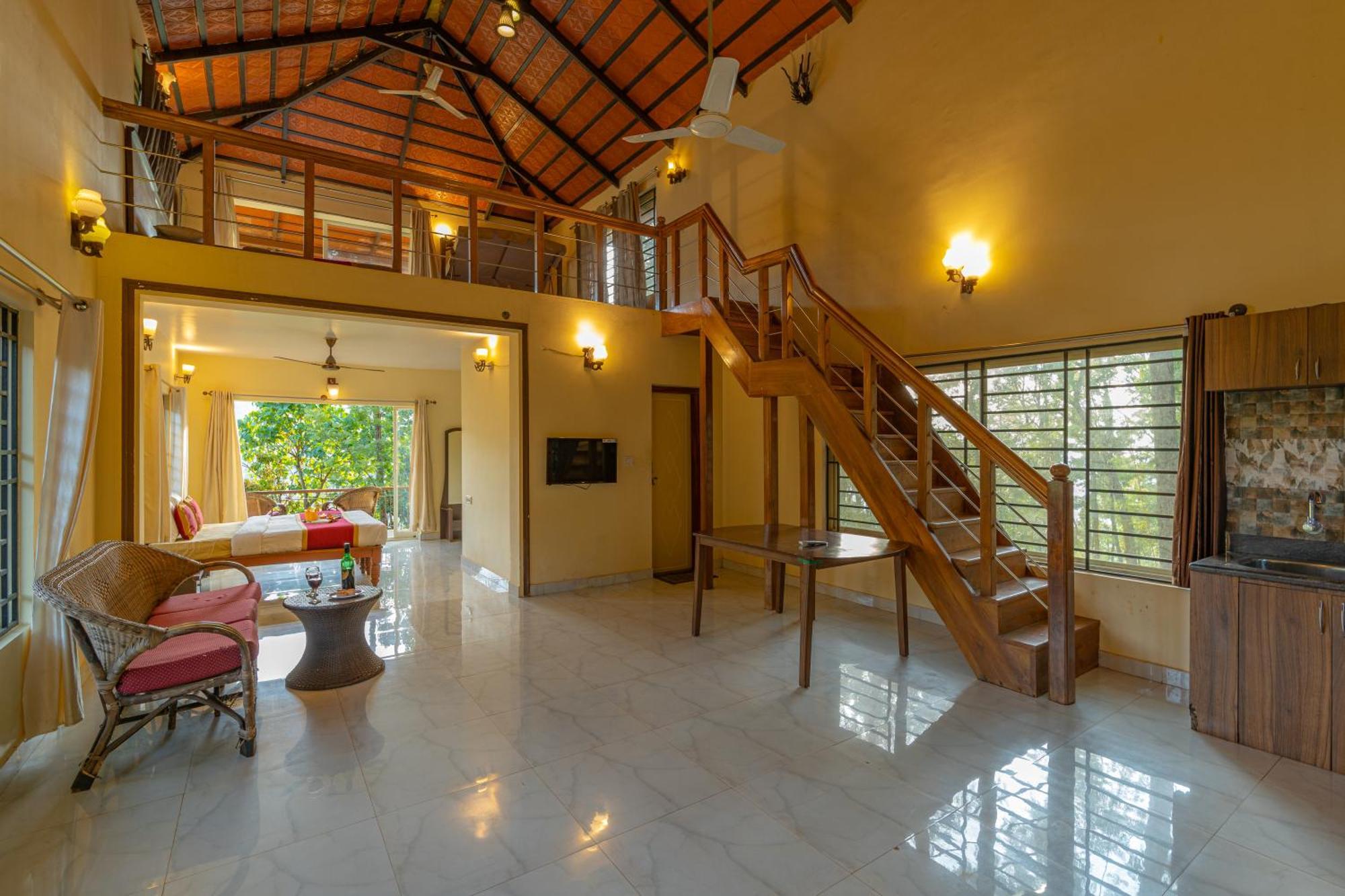 Q Swarga Retreat Hotel Attigundi Bagian luar foto