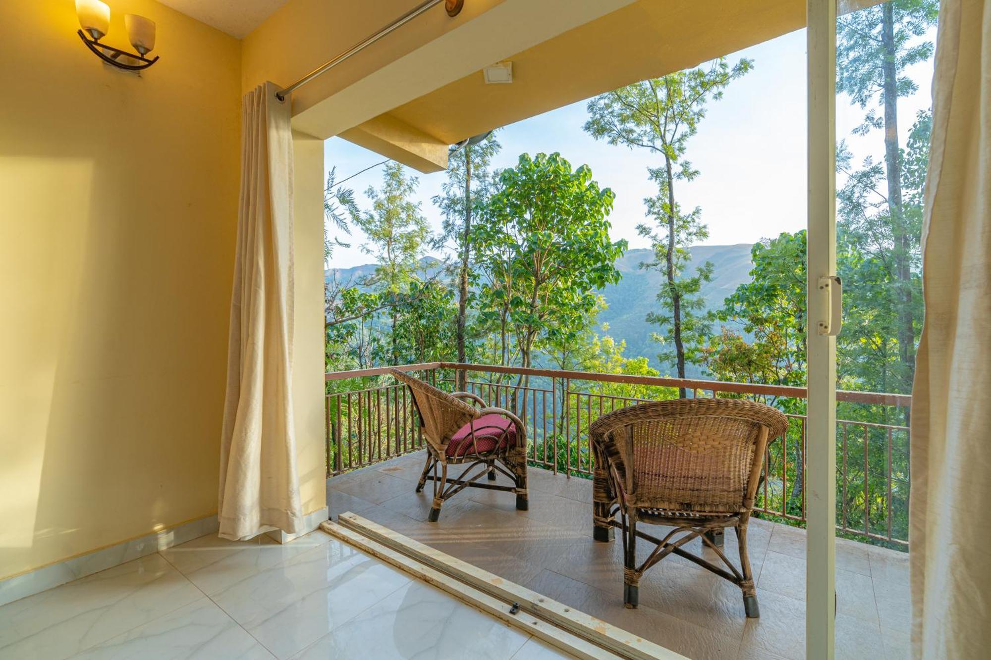 Q Swarga Retreat Hotel Attigundi Bagian luar foto
