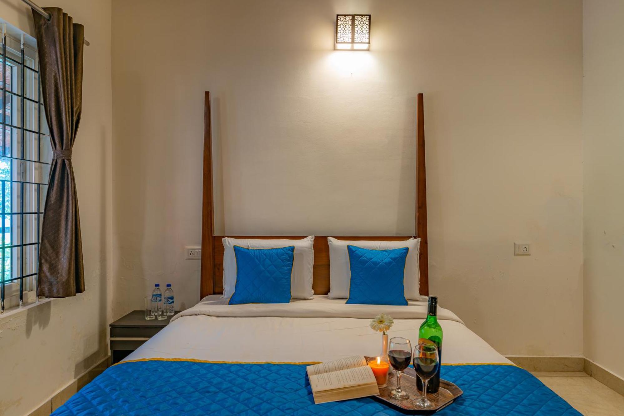 Q Swarga Retreat Hotel Attigundi Bagian luar foto