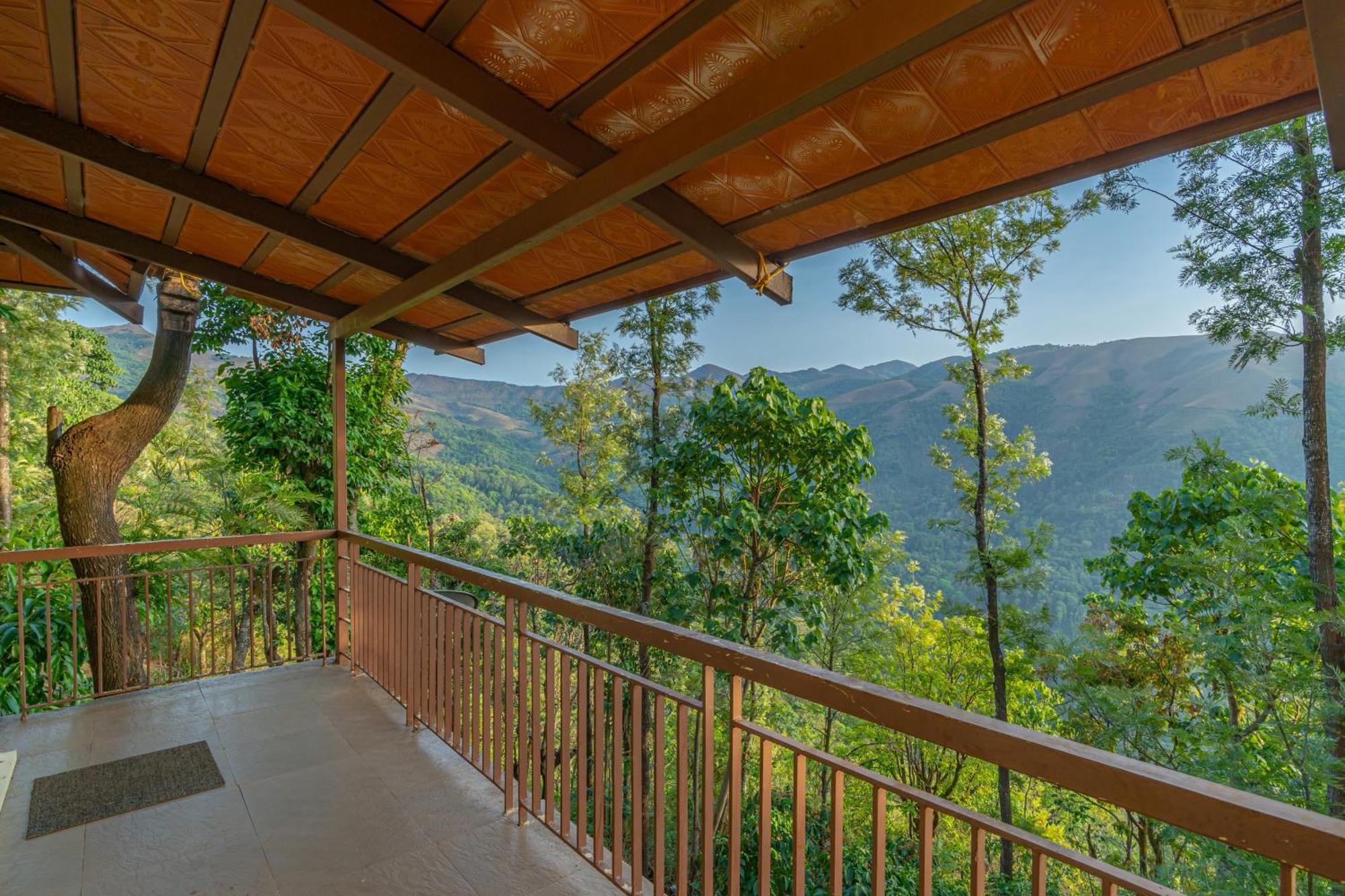 Q Swarga Retreat Hotel Attigundi Bagian luar foto